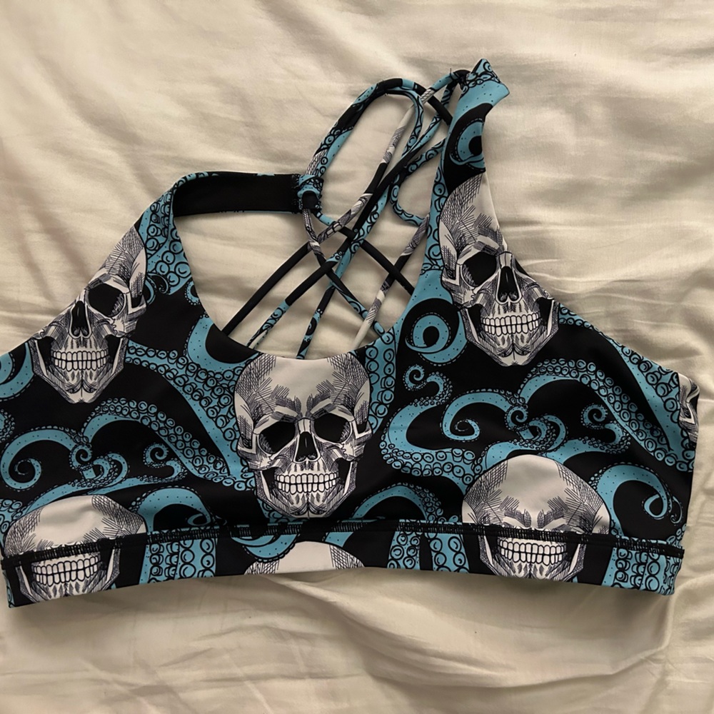 CVG Sports Bra Kracken Skull
